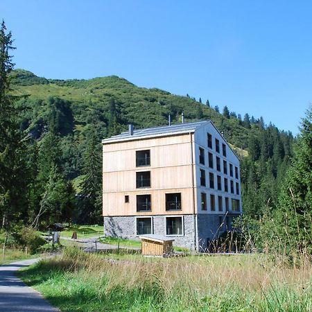 Berghotel Mettmen Schwanden  Bagian luar foto