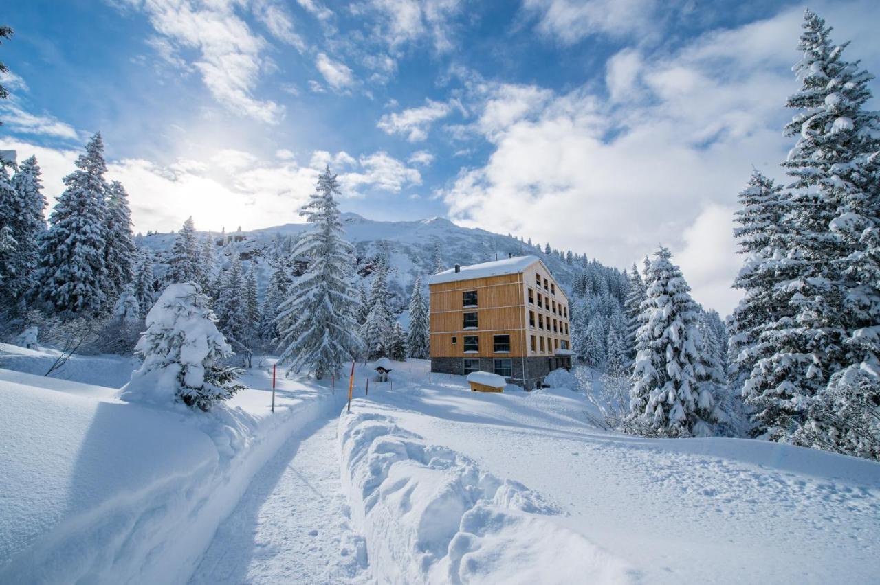 Berghotel Mettmen Schwanden  Bagian luar foto