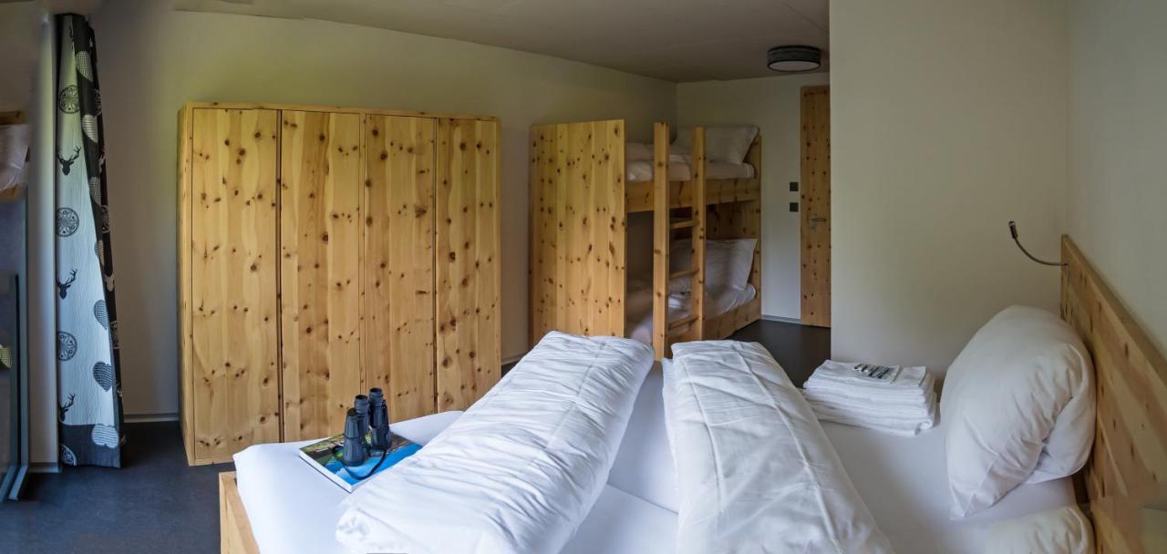 Berghotel Mettmen Schwanden  Bagian luar foto