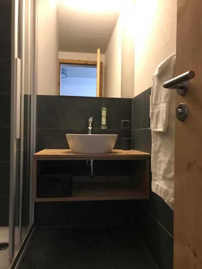 Berghotel Mettmen Schwanden  Bagian luar foto
