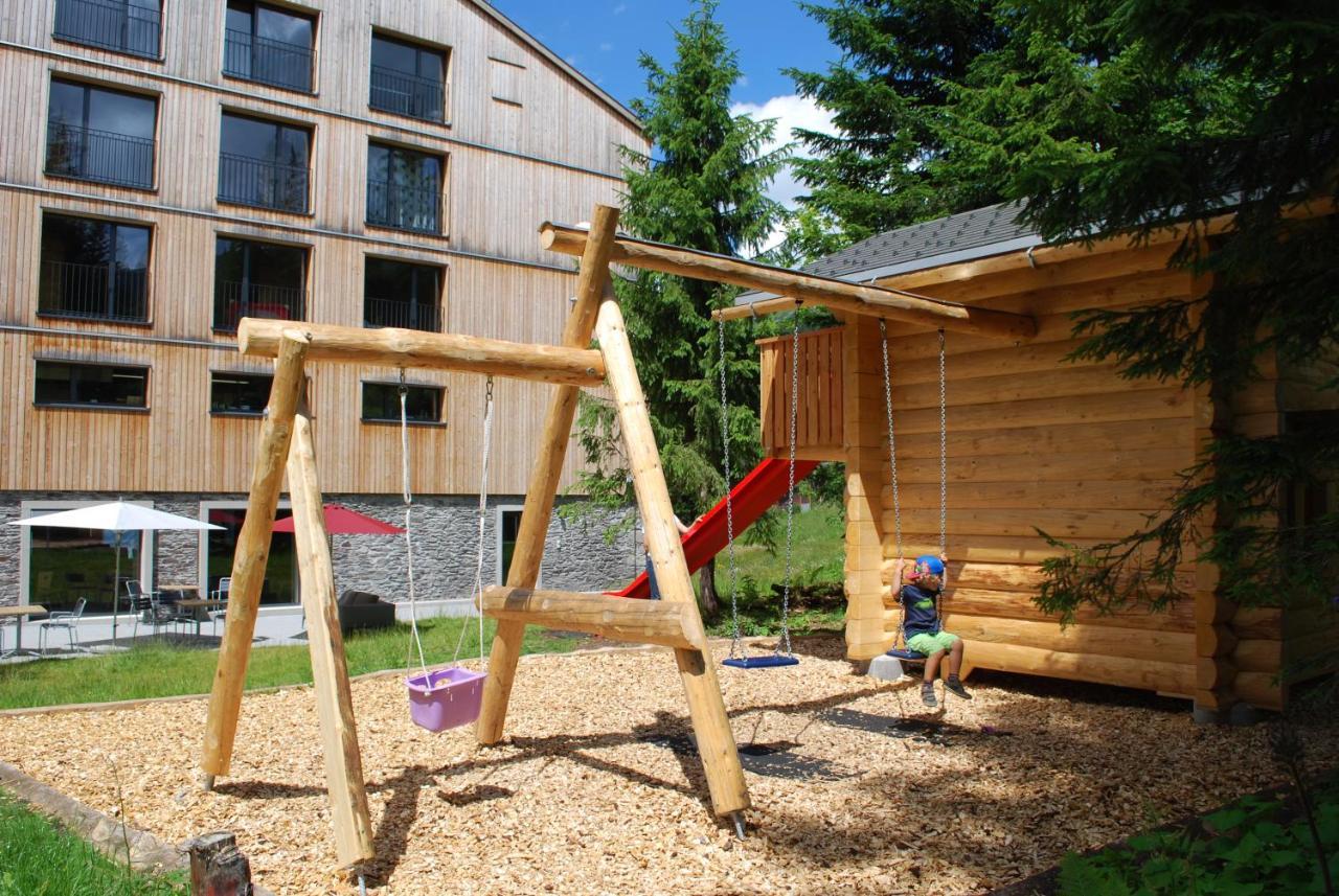 Berghotel Mettmen Schwanden  Bagian luar foto