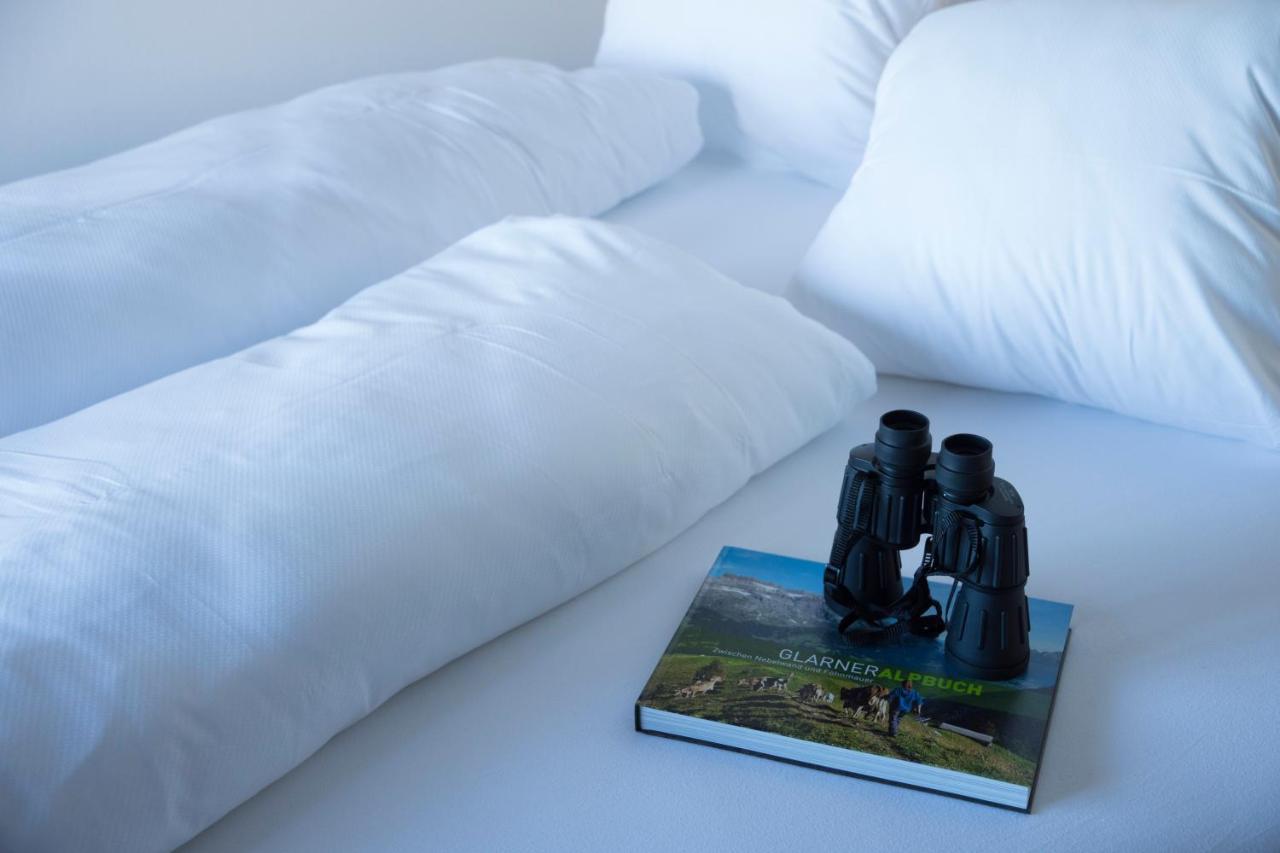 Berghotel Mettmen Schwanden  Bagian luar foto